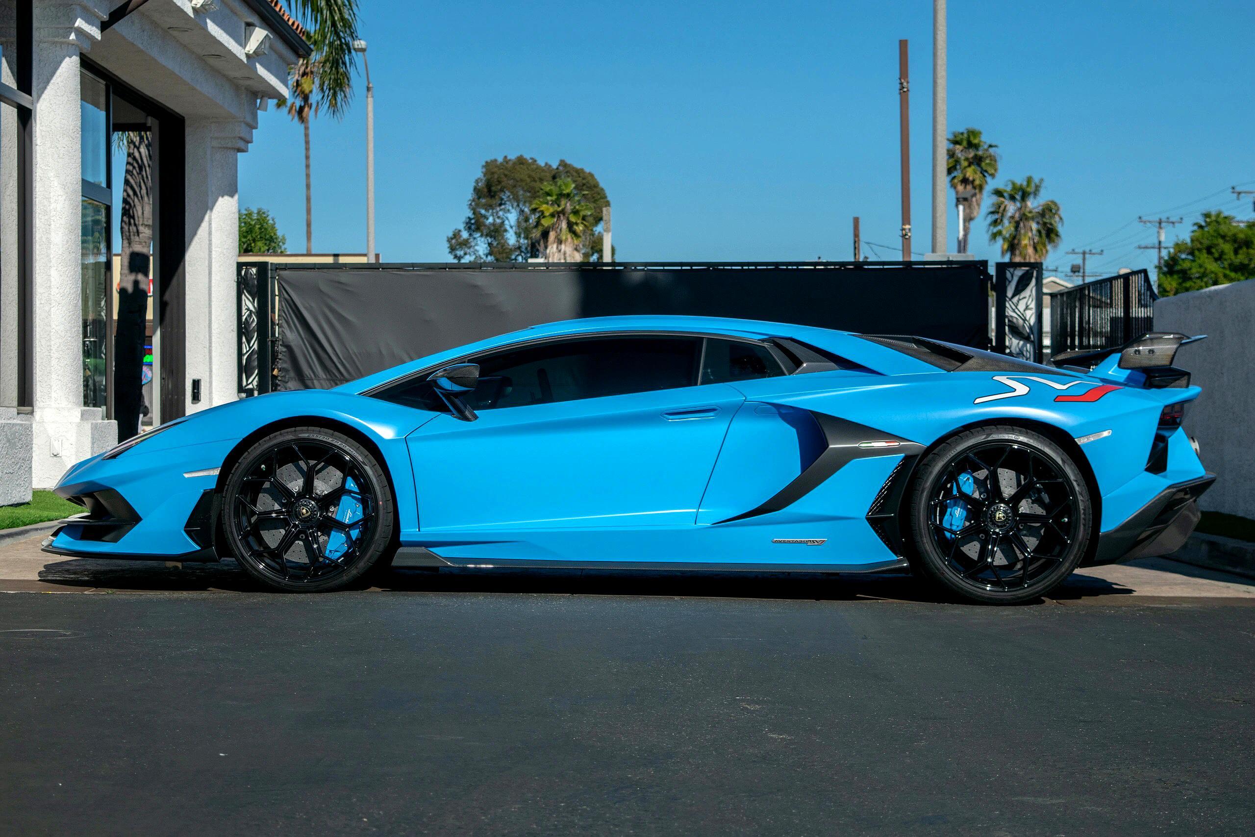 兰博基尼 aventador svj——地表最强者,大牛中的牛魔王 转载自百家号