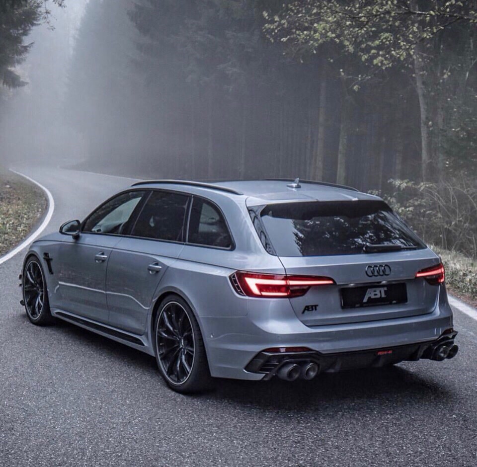 奥迪a4改装以后,回头率爆高,尾部排气夸张!