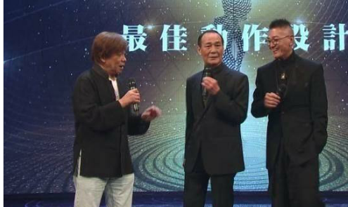 "南北圈"的交融,赵本山宴请香港陈惠敏和梁小龙,家中吃大席