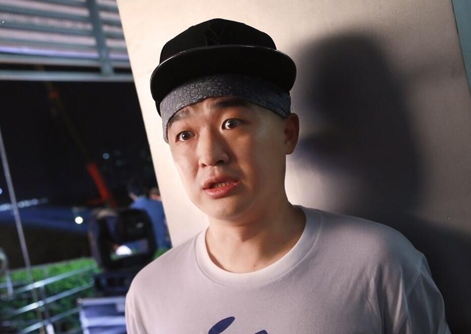 包贝尔作为一位颇具喜感的光头谐星,至今已经出道15年了名气也不小,他