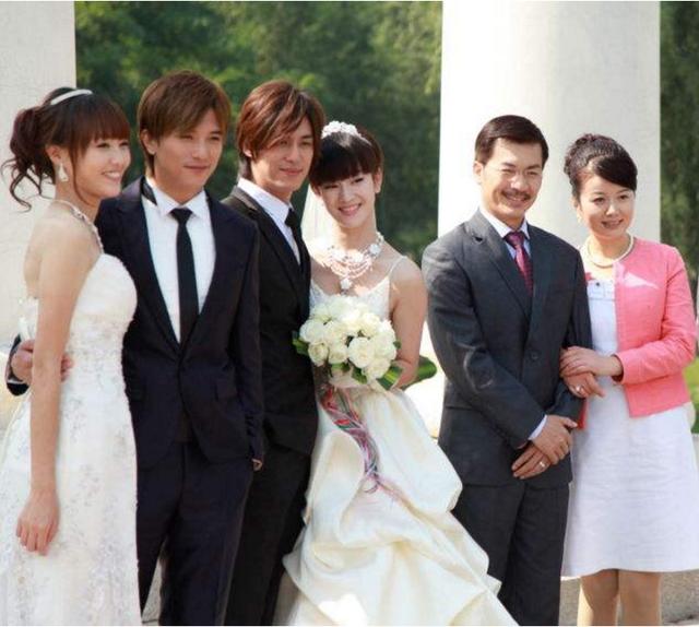 《夏家三千金》中"夏天美"的母亲,年仅40岁却给杜淳当后妈!