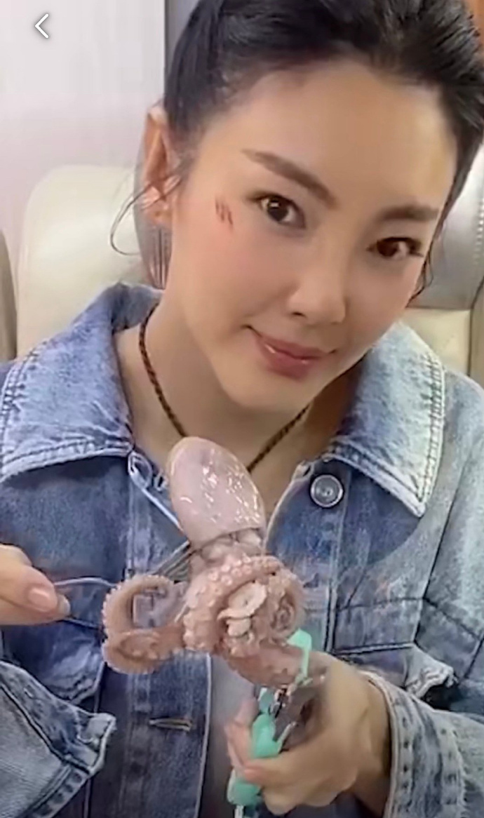 万物皆可云#趁大家都在刷雪莉杨的时候我来小声表白一下我的御姐启蒙