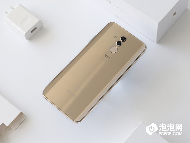 华为麦芒7评测:高颜值/长续航/拍照强