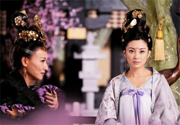 武则天是上官婉儿的灭门仇人,却令她甘愿为其效力,背后有何隐情