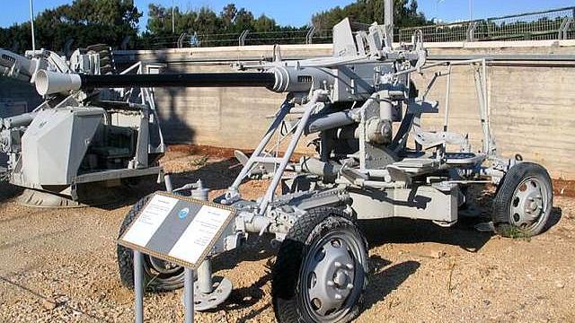 二战最好的高射炮瑞典博福斯40毫米炮,曾全歼苏军近2个中队战机