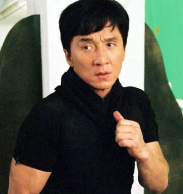 娱乐圈中的有真功夫的男星,成龙李连杰排不上,他曾是真拳王!