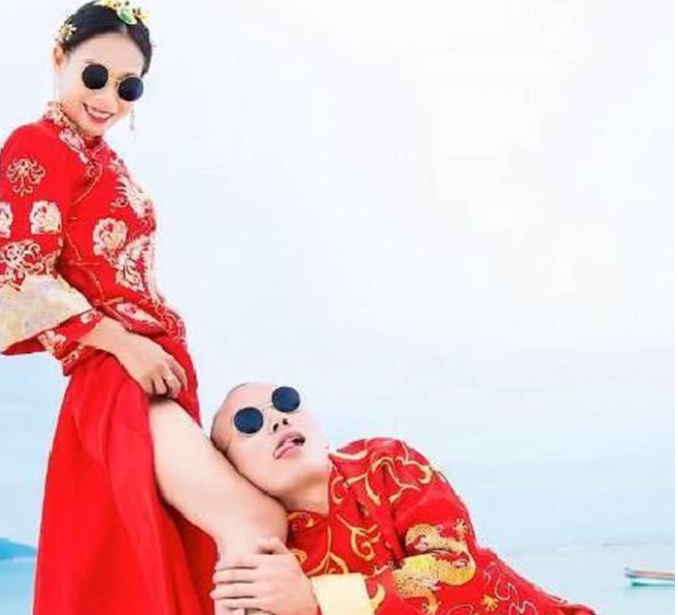 看完这样的"抱大腿",网友:只想做个表情包!