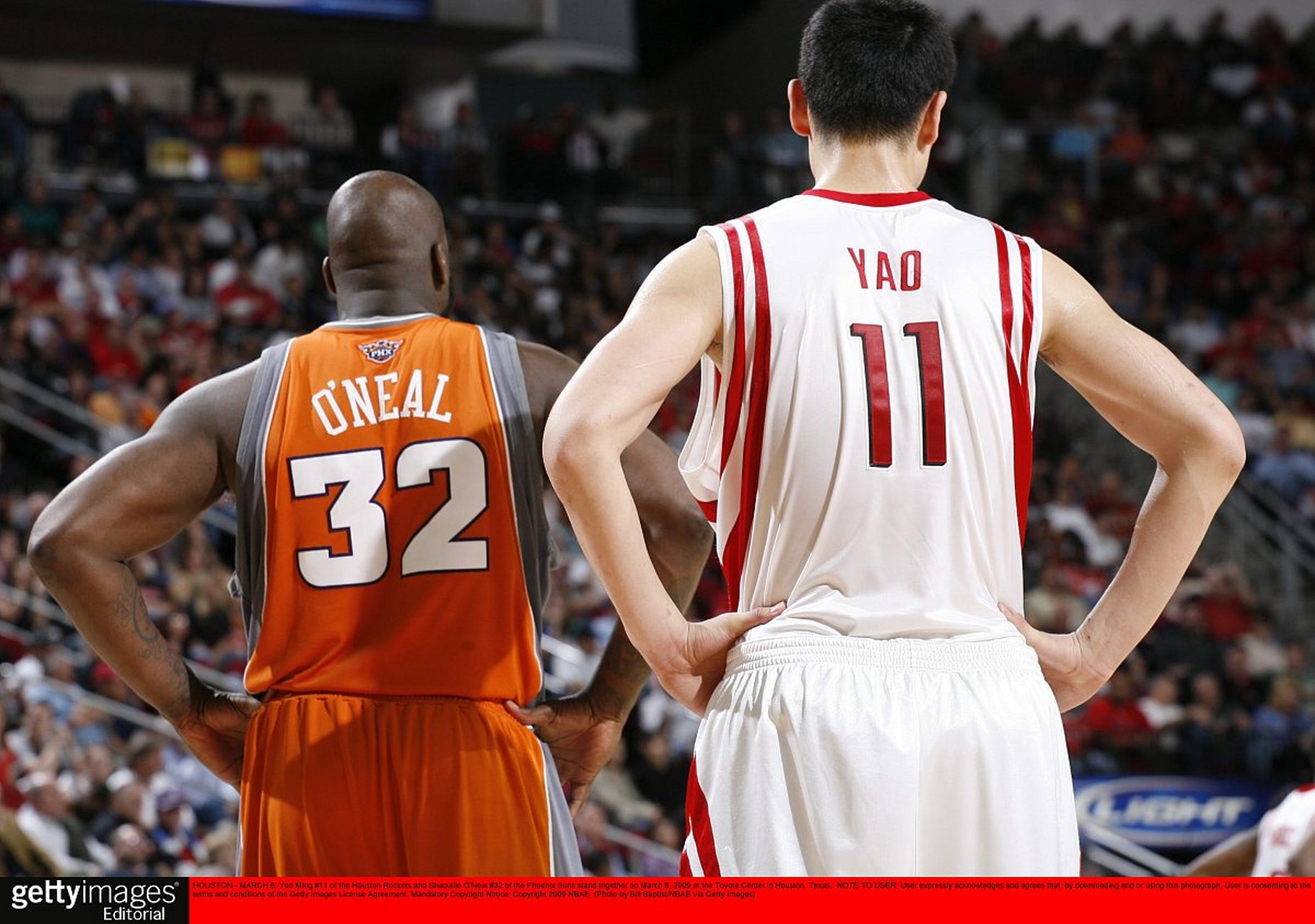 2016年姚明和奥尼尔同时入选nba名人堂,在演讲中,鲨鱼调侃姚明,说道