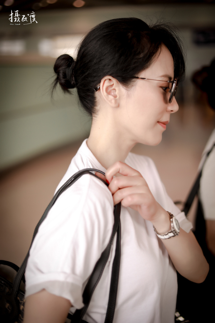 在家办公是种什么样的体验# 【接着之前《牵手》