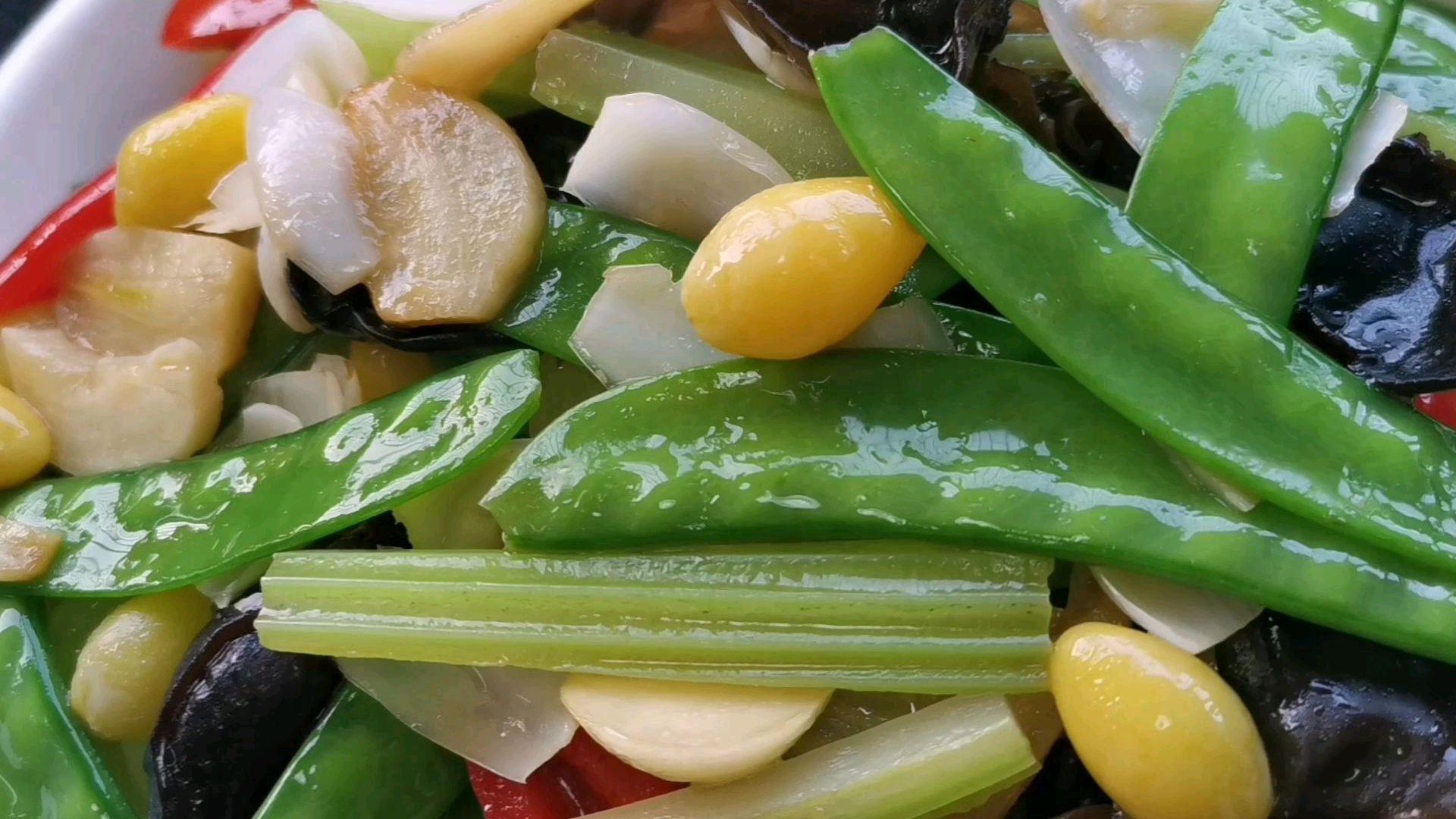 大鱼大肉吃腻了,做一道清脆爽口的“五色菜”简单易做人见人爱