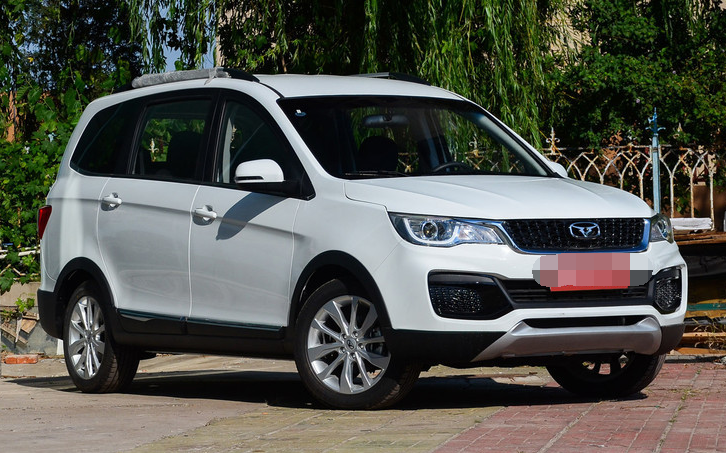 凯翼v3,整体设计新颖,像是"邻家少女",适合女孩子代步!