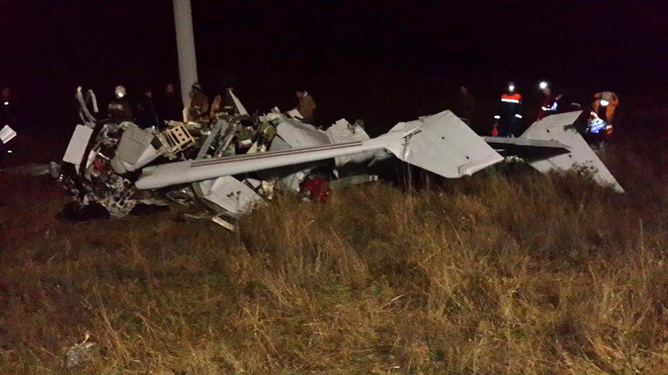 近日,黑龙江省发生了一起农用作业飞机坠毁的悲剧,造成了2人死亡的