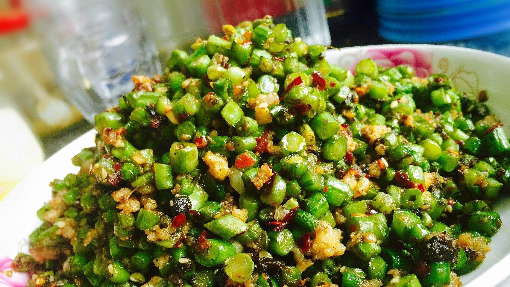 豆角和橄榄菜一起炒,别样风味,非常下饭