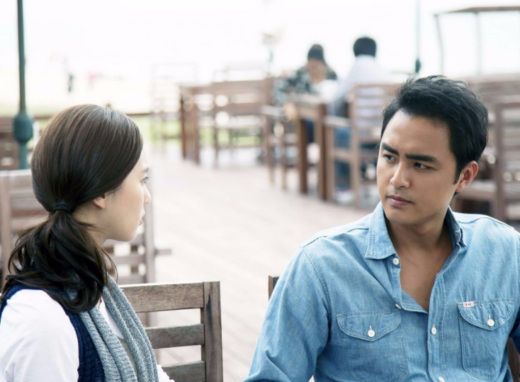 他是刘诗诗前男友,主演偶像剧破收视纪录,现38岁帮母亲摆地摊