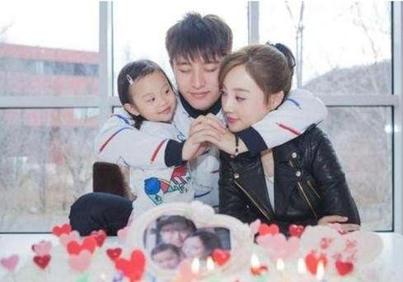 李小璐"夜宿门"马蓉出轨宋喆,网友的顺口溜亮了