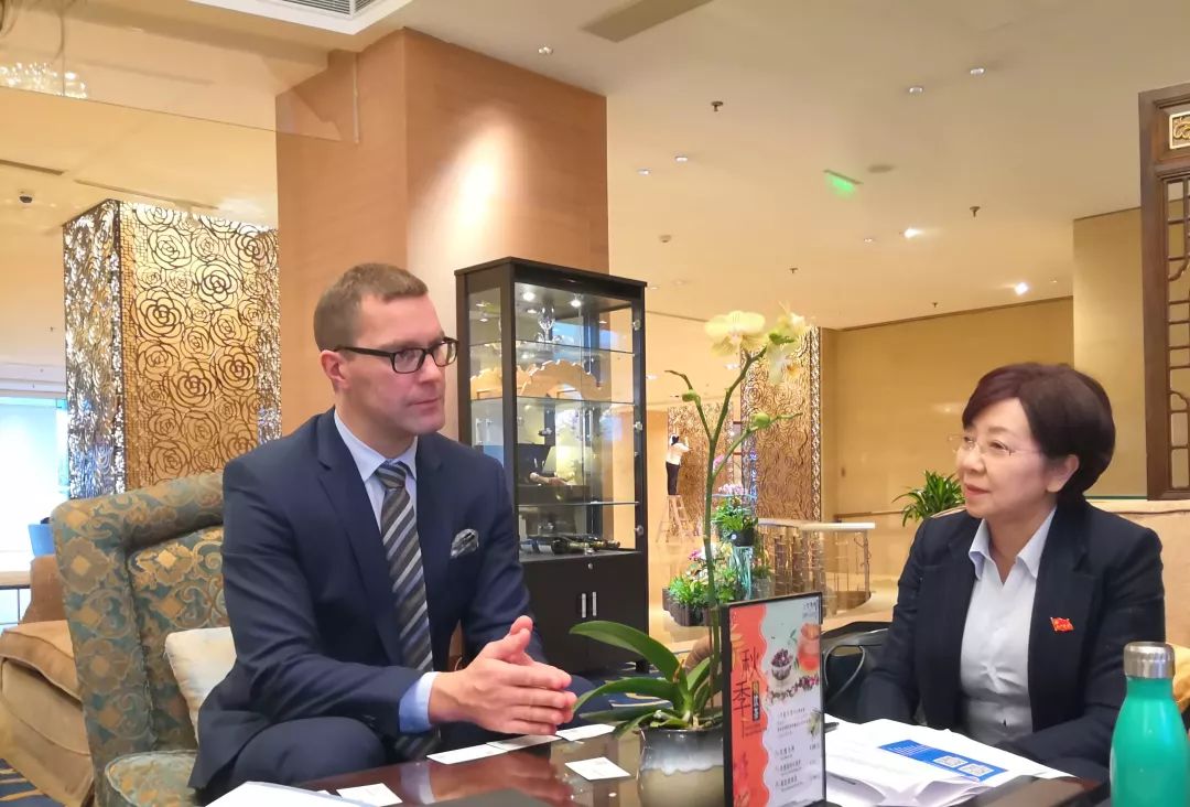 聚焦|芬兰萨洛市市长会见海利尔集团董事长唐学书女士