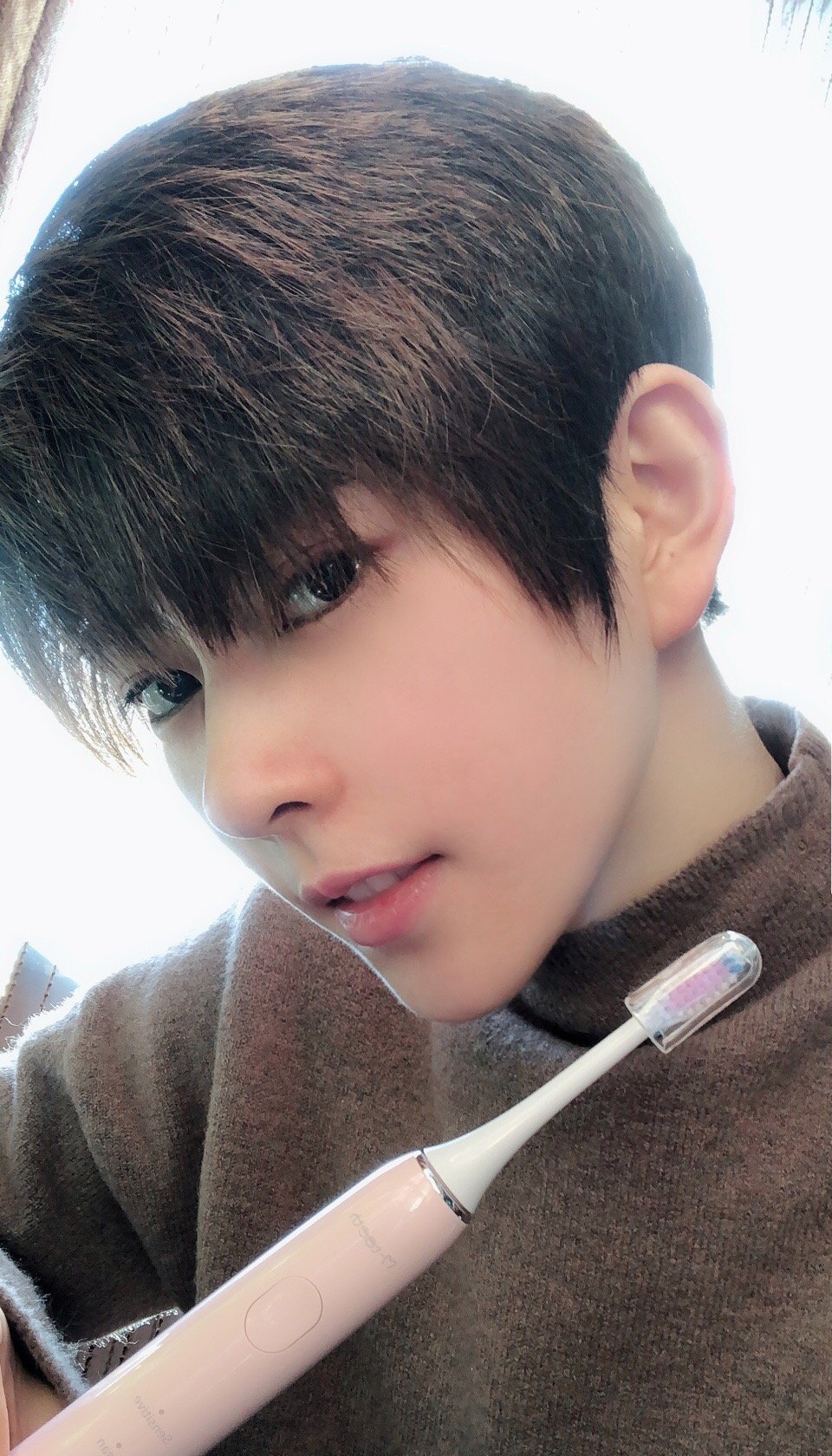 本以为熊祁cos李泽言已经够帅了,看到她的素颜更惊艳!