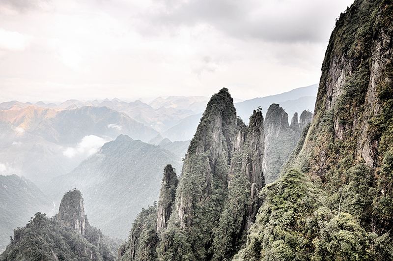 林海莽莽 山峦叠嶂 壮美湘南莽山 天台山行
