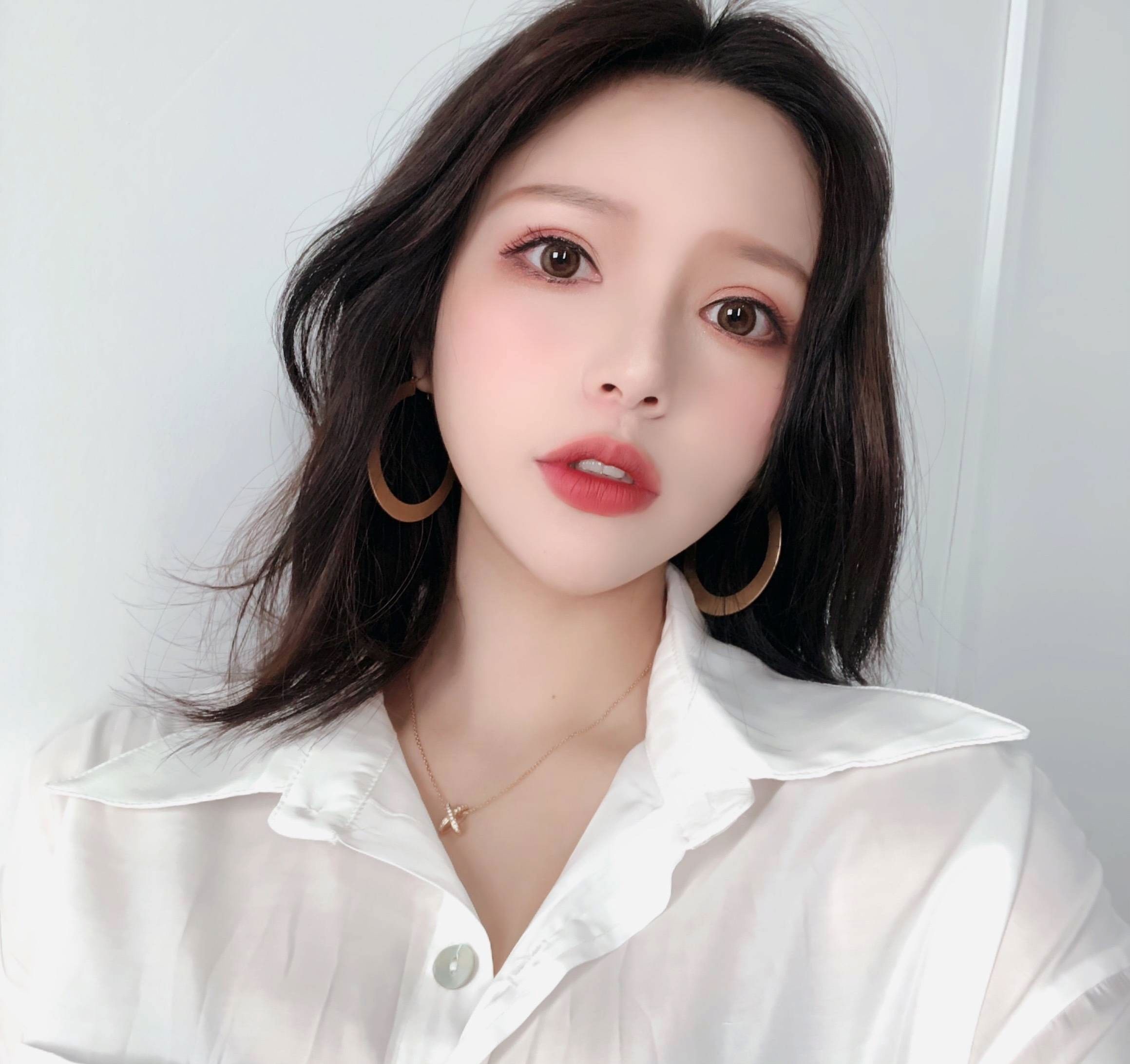 打孕妇的网红saya,被网友曝光现状,原来美丽的背后也有"伤悲"