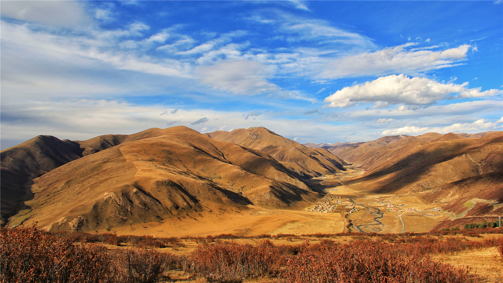 川西北高原之旅,在色达的日子