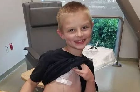 五岁男孩jp-吉布森,签约爵士篮球队,背后原因让人感动