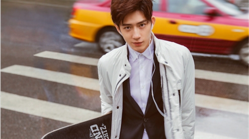 娱乐圈里写字好看的明星:罗云熙字如其人,而他却"人不如字"