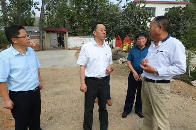 信阳市浉河区委书记翟晓宾到游河乡调研脱贫攻坚等工作