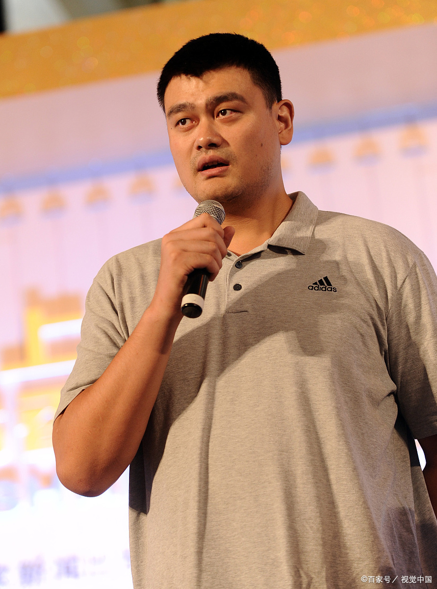 姚明卸任CBA公司董事长