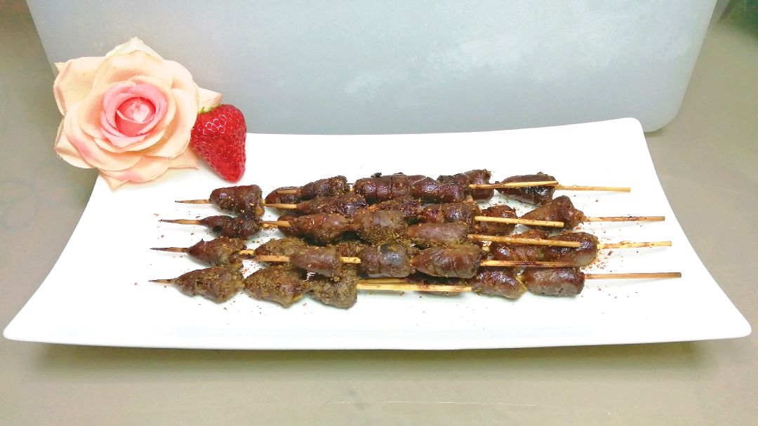 遇见好滋味 五块钱一斤的鸡心做烤串,腌制有技巧好吃又实惠!