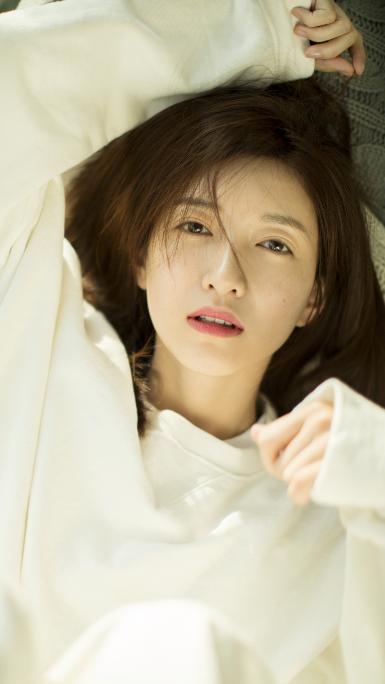 江疏影居家写真壁纸,"男友"视角看着好心动