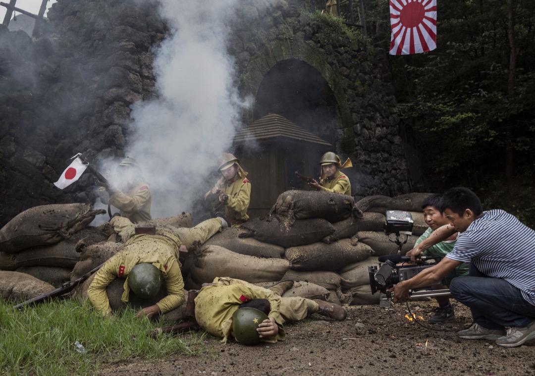 真实战场上,中弹会是什么样?老兵嘲笑:电视都是骗人的