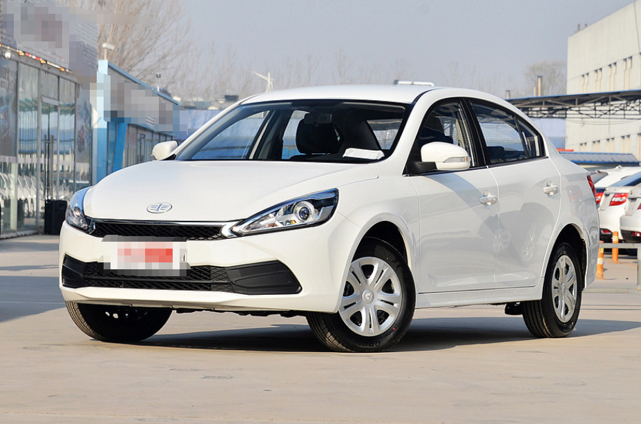 这台一汽骏派a70真不错,外观简约大气,性价比高年轻人的选择