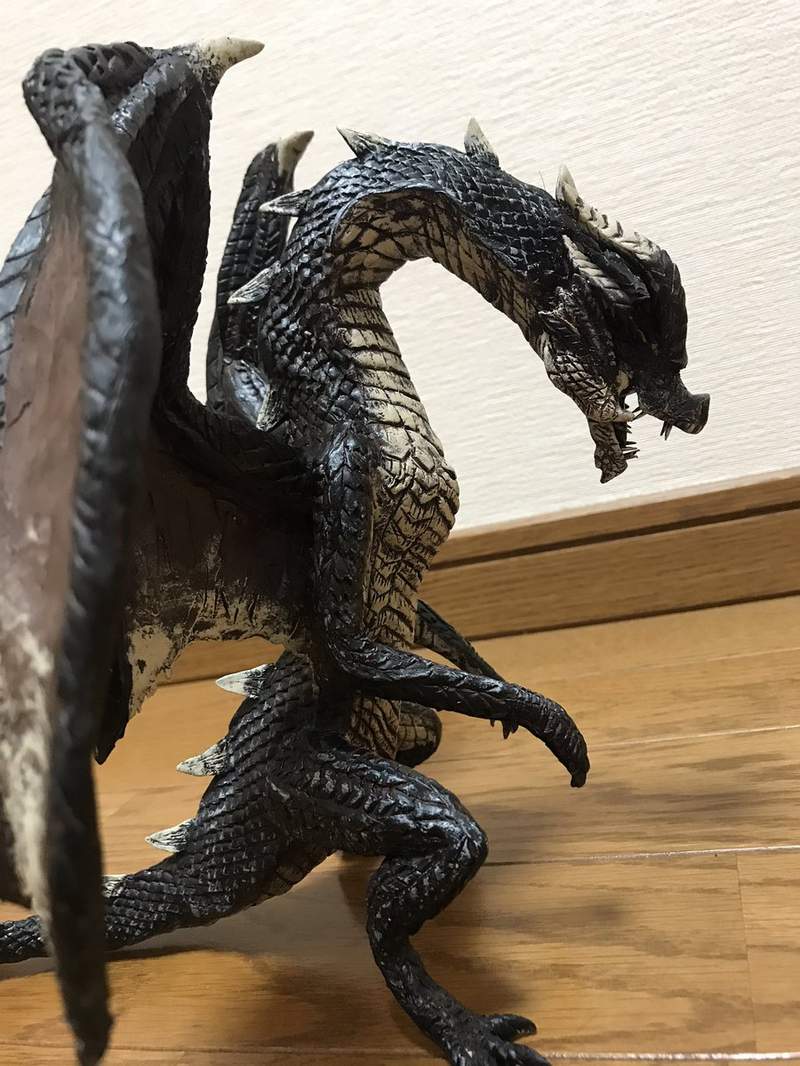 日本达人制作怪物猎人黑龙黏土模型,这做工精细度比精品模型还强