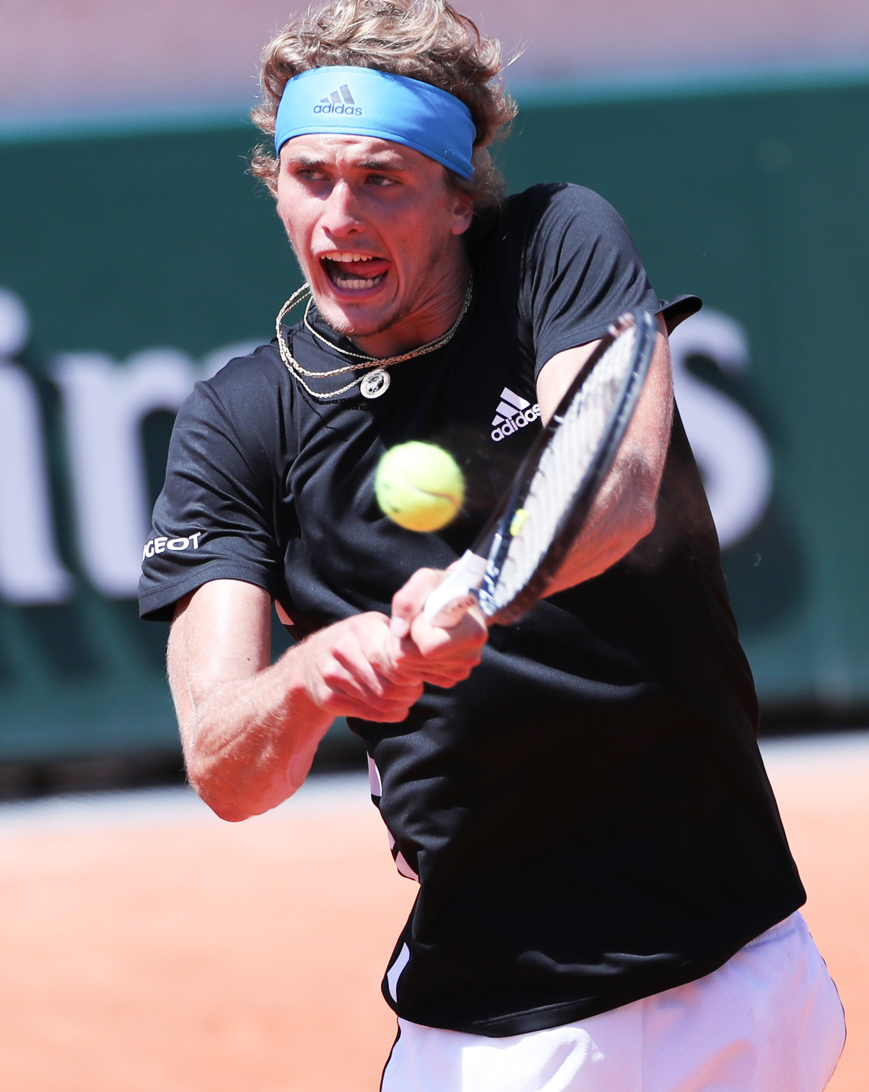 网球——法网:兹维列夫晋级16强