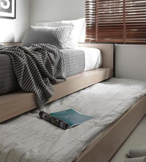 现在都流行装这种床铺,方便实惠又美观,大家可以试试这种风格!