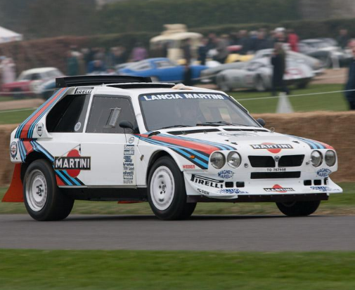 蓝旗亚拉力车:灵动的设计,颜值与品位并存,光彩夺目