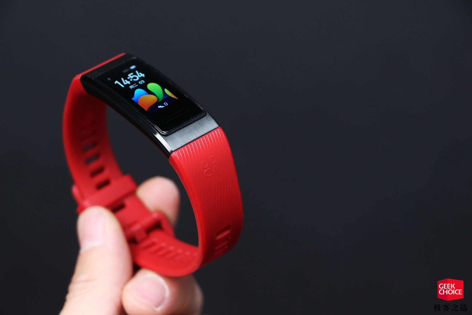 华为手环 4 pro 上手:399 元,一款可以帮你更好了解自己健康信息的