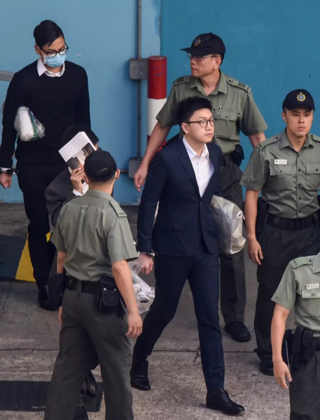 判了!"旺暴"梁天琦暴动袭警两罪成 囚6年