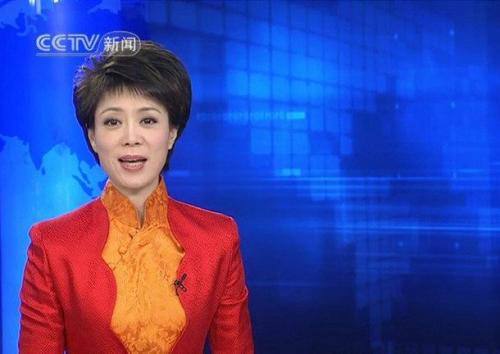 新闻联播主持人李文静脱掉假发的样子,你见过吗?