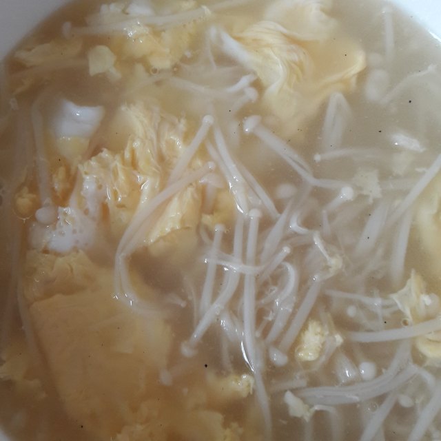 金针菇蛋汤,做法简单便捷,味道香甜美味