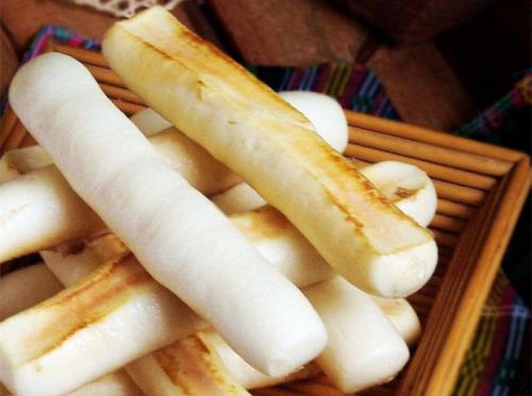 城市身边事#【淮北市美食】南坪杠子馍:长溜溜的圆柱状,外形酷似杠 