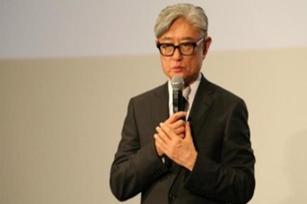 《沉睡的人鱼之家:筱原凉子和西岛秀俊演绎东野圭吾30周年催泪力作