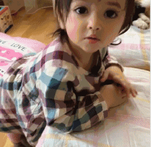 "全球最美女宝宝"长大了,如今长这样,还当得起这个称号吗