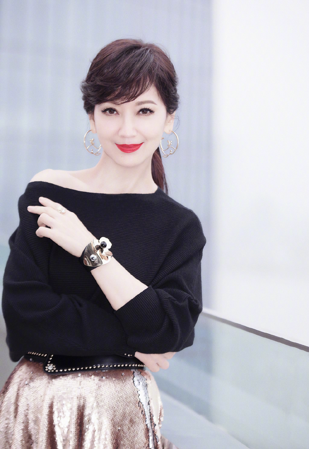 10位女明星告诉你大红唇有多好看!