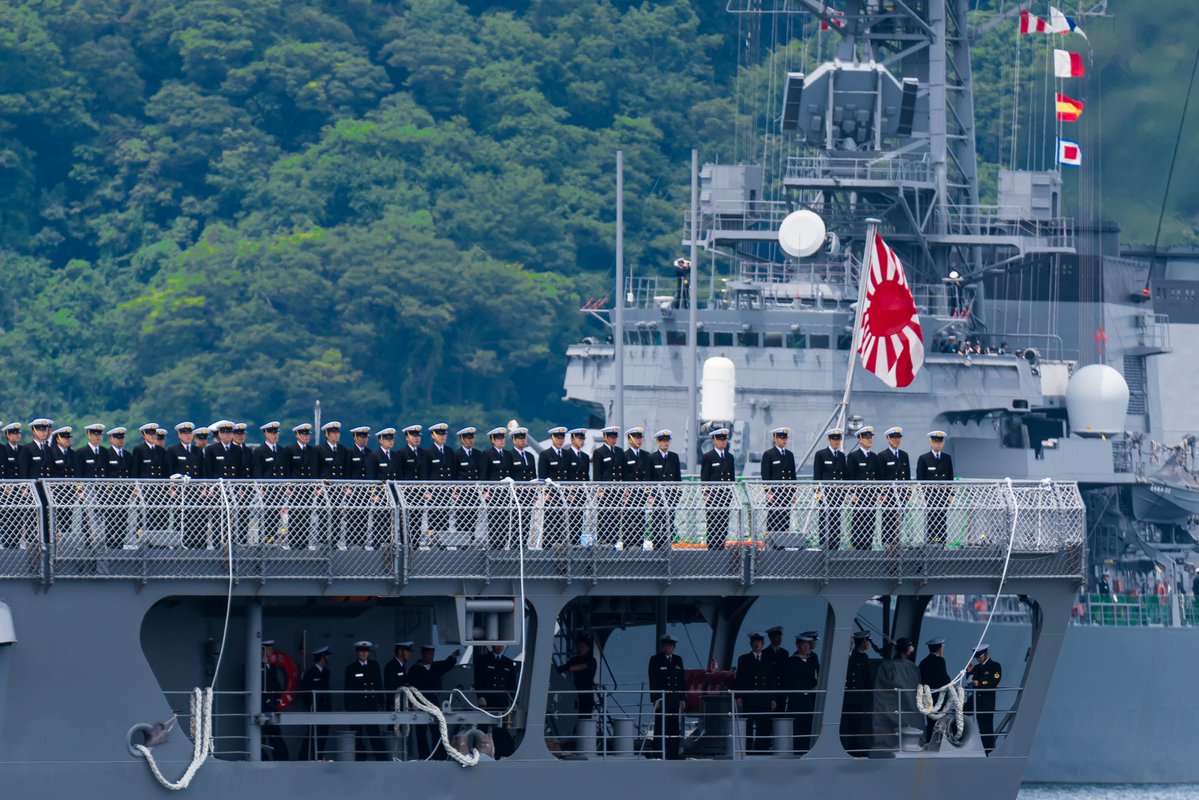 日本海自训练舰近5000吨 比驱逐舰还大