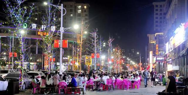 点亮夜经济,丰富夜生活—南昌县首条夜市街"金沙湾夜市街"正式开街