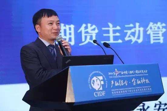 永安国富肖国平掌管300亿,赚"确定性很高盈利"靠这四个字?