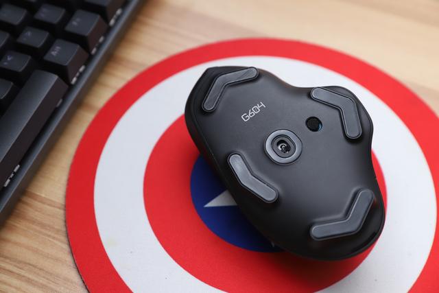 罗技g604无线鼠标15个可编程按键,超长续航不一样的游戏体验