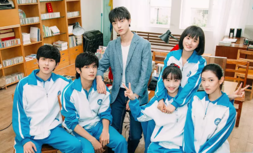 《等等啊我的青春》大结局,厉嘉琪赵弈钦校服到婚纱的爱情太甜了