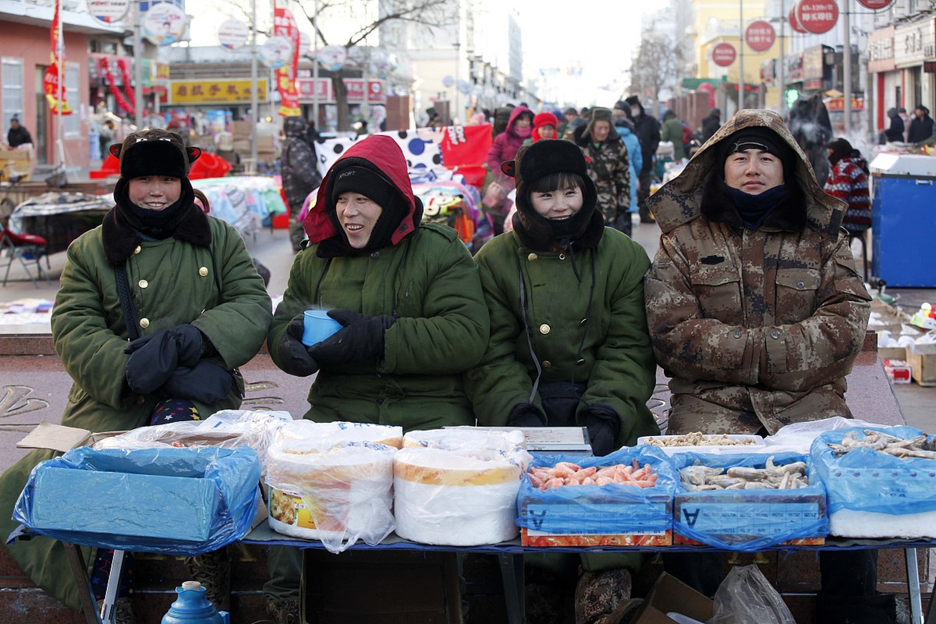 早市摆地摊什么最好卖图片